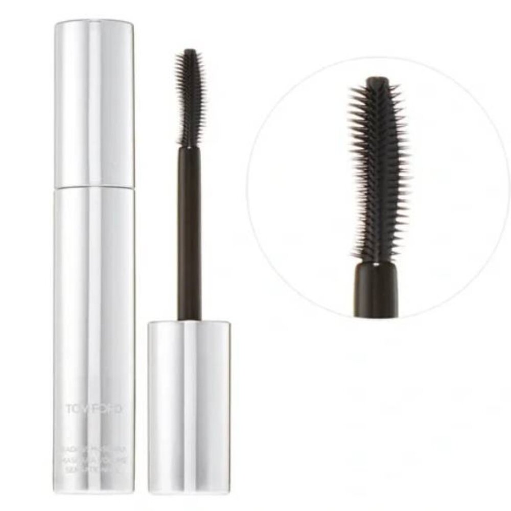 Tom Ford Extreme Badass Mascara in 01 Badass Black
